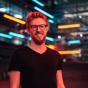 Meet your Posher, Jonathan